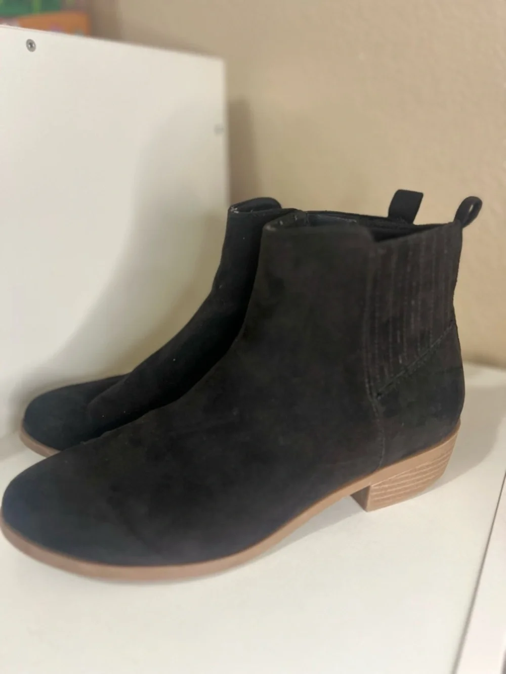 Wonder Nation Girls Black Faux Suede Chelsea Ankle Boots Size 6 Zip Up